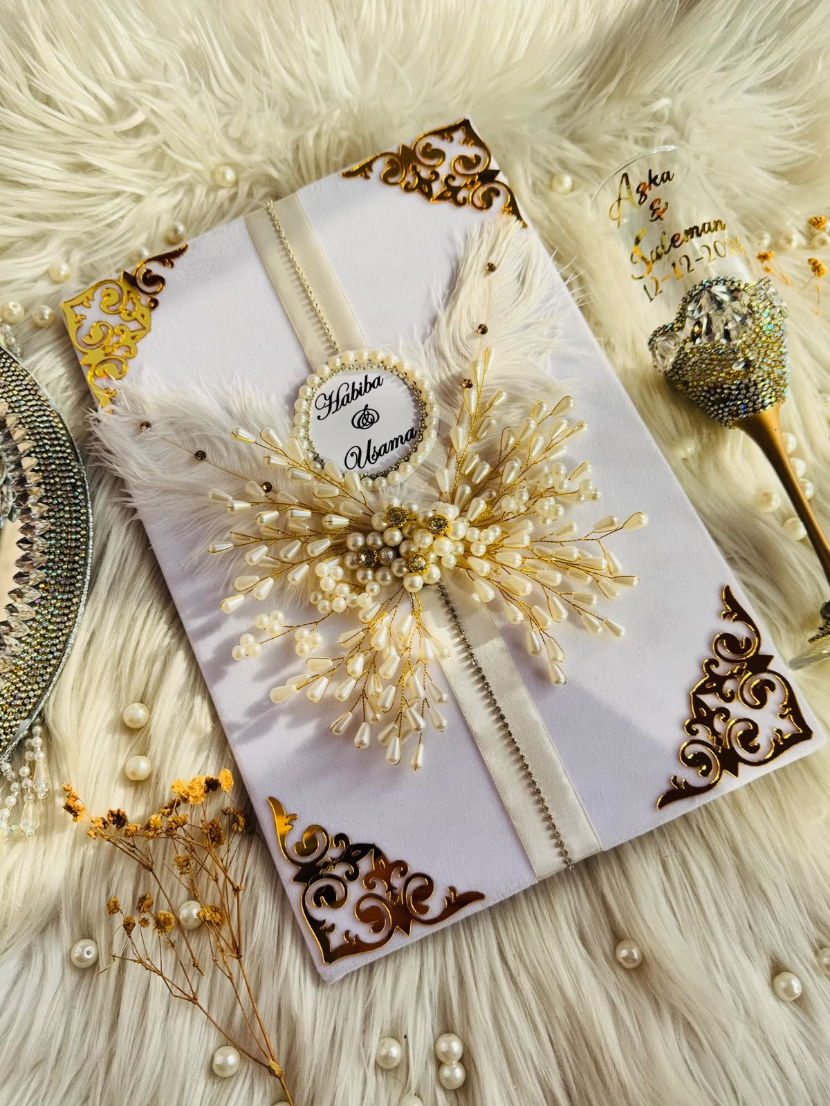 Royal Nikkah Booklet only in White